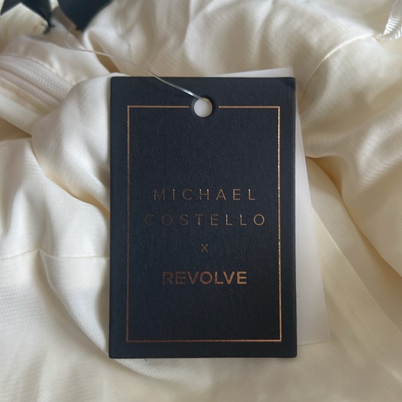 x REVOLVE Skylar Mini Dress in Ivory
Michael Costello - Picture 4 of 8